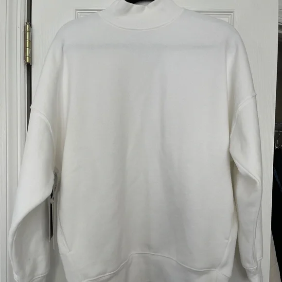 Aritzia Cozy Fleece Boyfriend Mock Sweatshirt NWT - Picture 5 of 9
